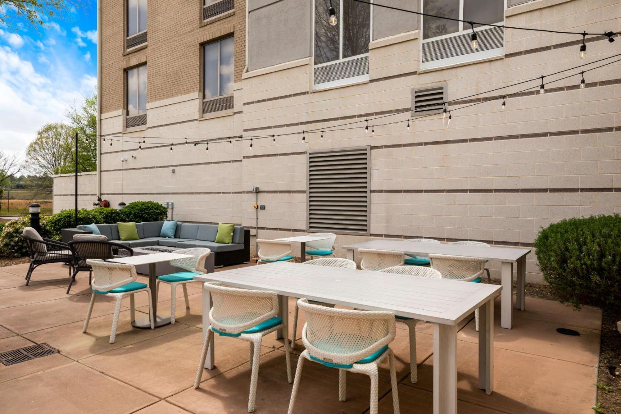 Hilton Garden Inn Atlanta East/Stonecrest Lithonia Exteriör bild